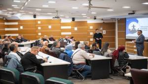 İzmirli muhtarlar Bornova Muhtarlar Akademisi’nde buluştu