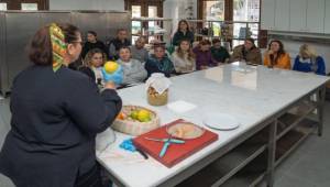 Meslek Fabrikası’nda sirke yapımının inceliklerini öğrendiler