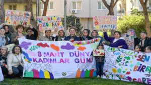 8 Mart Dayanışma Noktalarında kadınların sesi yükseldi