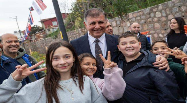 İzmir çocuğu merkeze koydu, Türkiye’ye örnek oldu