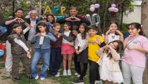 Başkan Tugay’dan Hasanağa Bahçesi’nde sıcak hafta sonu buluşması