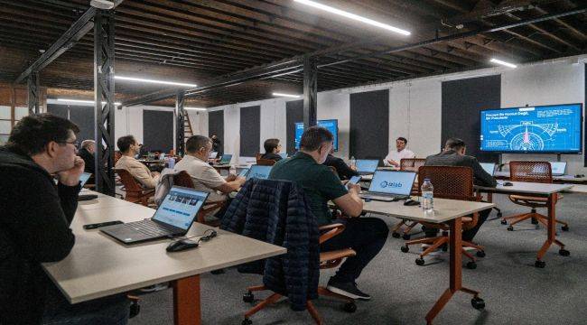 Büyükşehir’den yöneticilere yapay zeka ile dijital dönüşüm eğitimi