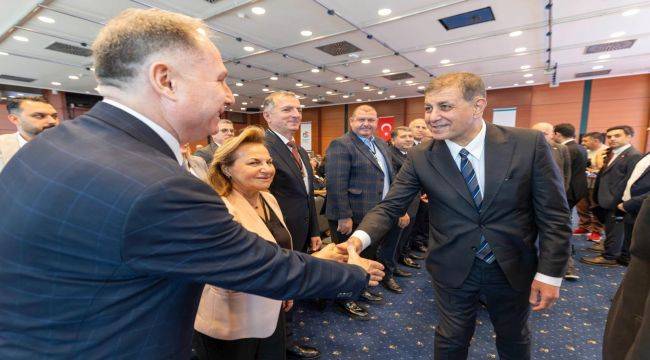 Başkan Tugay Sağlıklı Kentler Forumu’nda konuştu: 