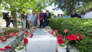 22 yıl sonra aynı saygı ve özlem