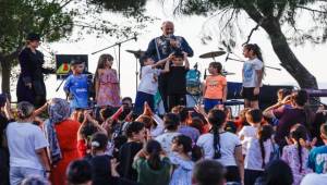 Çocuklar Kadifekale’de doyasıya eğlendi
