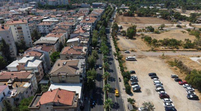 Balçova’nın caddeleri “çiçek gibi” oldu