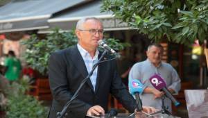 Usta Gazeteci İsmail Sivri Konak’ta anıldı