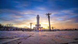 İzmir’in dijital rehberi yenilendi