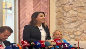 İYİ Partili Özel’den ekonomi eleştirisi: “Türkiye’de kafeterya ekonomisi var”