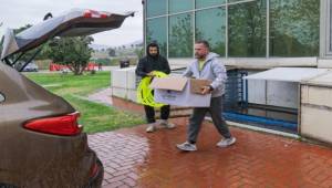 İzmir Büyükşehir Belediyesi’nden okullara 37 milyon TL’lik spor malzemesi desteği
