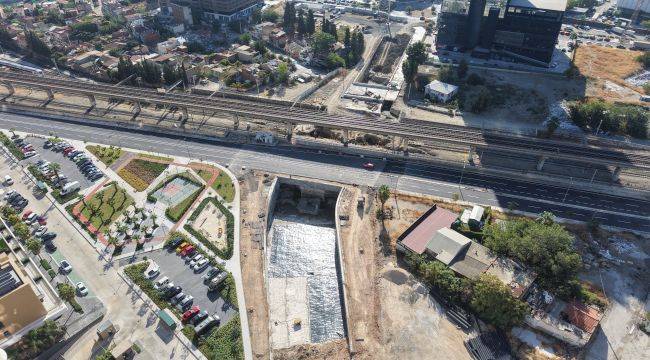 İzmir’in dev karayolu projesi el emeği ve alın teriyle ilerliyor